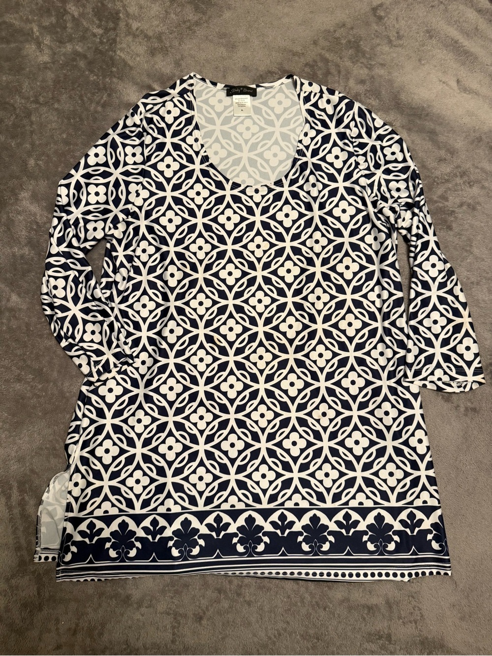 Slinky Brand Navy & White Floral Geometric Tunic
Top XL